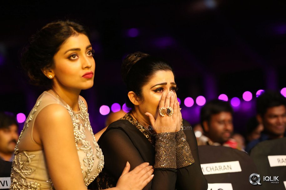 Charmme-Shocking-Images-at-IIFA